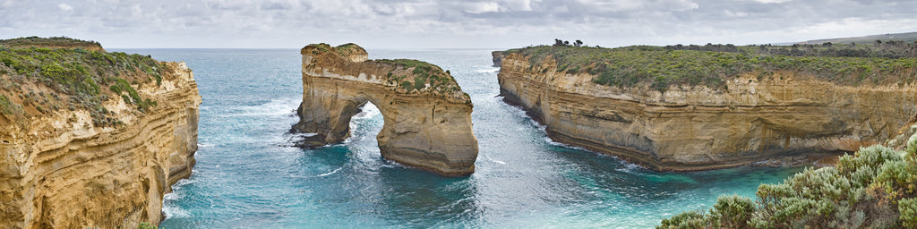 ISLAND ARCHWAY IN AUSTRALIA