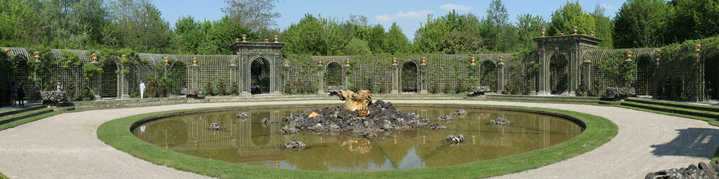 VERSAILLES PARK, FRANCE