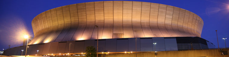 NEW ORLEANS SUPERDOME AT NIGHT