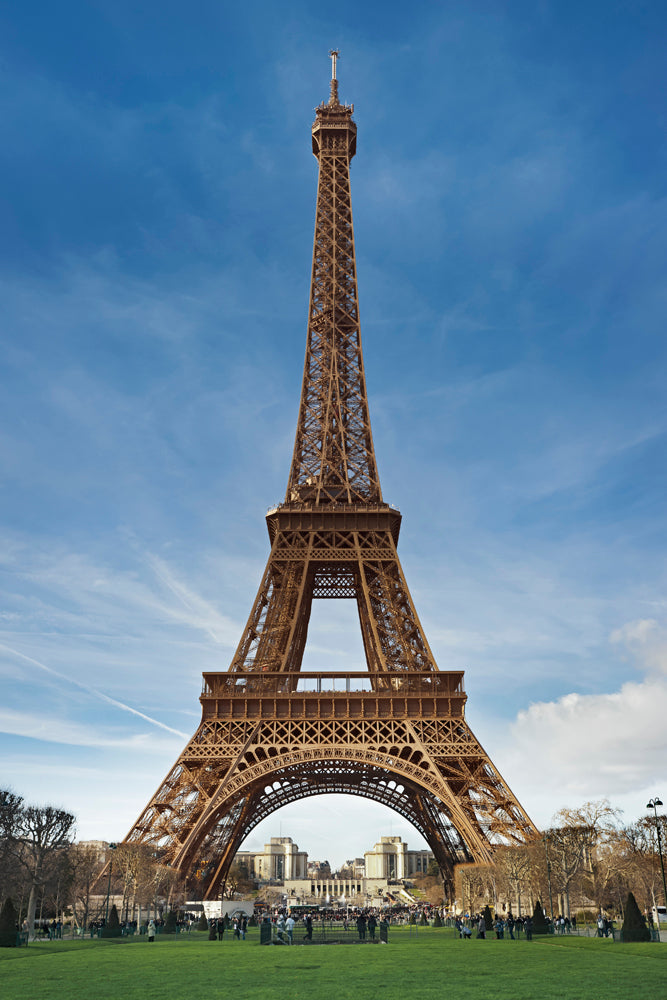 EIFFEL TOWER DURING THE DAY