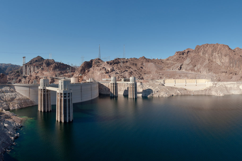 Hoover Dam from Arizona