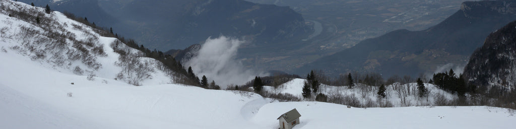 SMALL CABIN IN THE MOUNTAINS